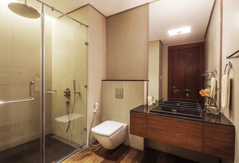 Under The Stars Luxury Apartments