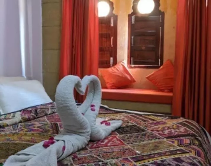 Resting Love Hostel