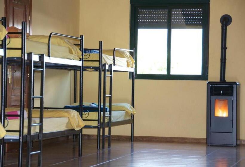 Albergue Los Blasones
