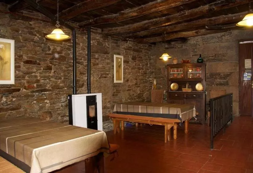 Albergue Los Blasones