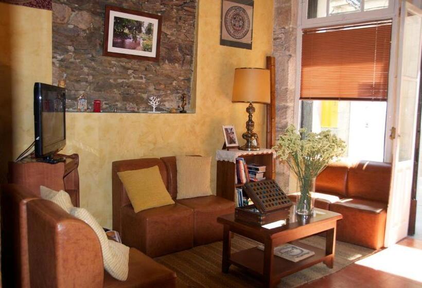 Albergue Los Blasones