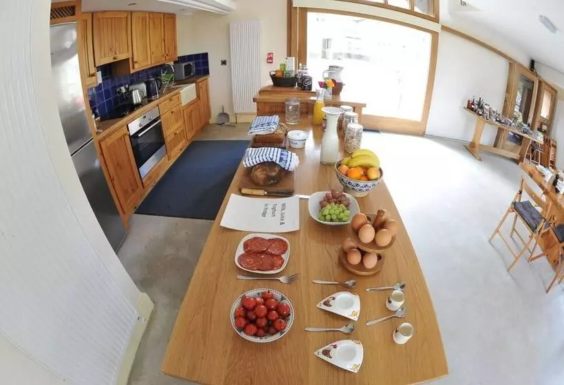 Aamiaismajoitus (B&B) Blackstairs Shepherds Huts