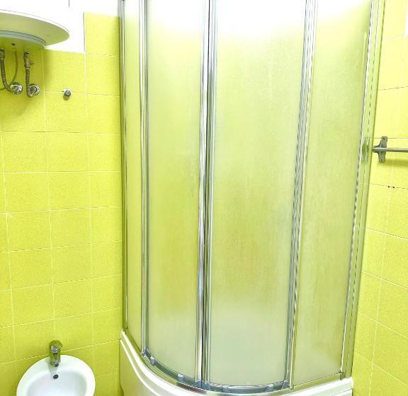 تختخواب و صبحانه Happy Stay