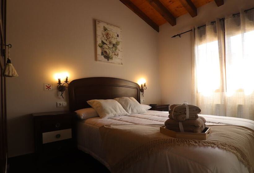 مسافرخانه Camino Del Norte