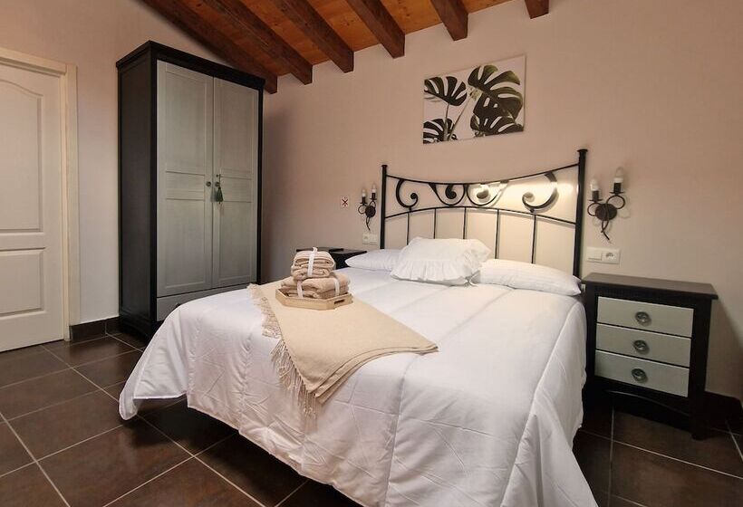 مسافرخانه Camino Del Norte