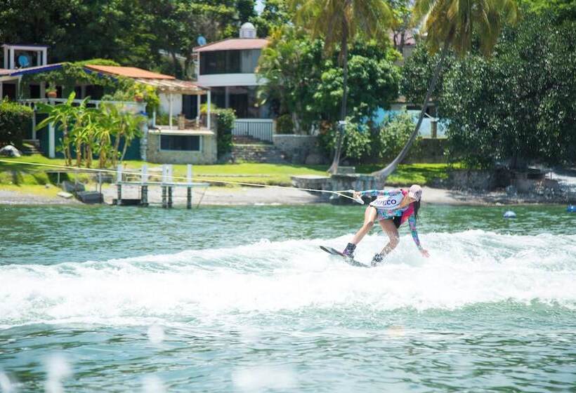 Hotel Bendito Náutico & Suites