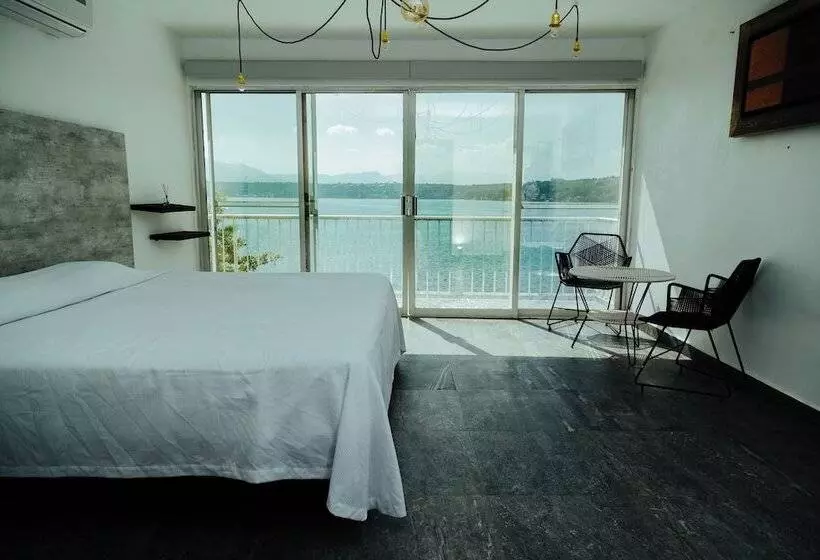 ホテル Bendito Náutico & Suites
