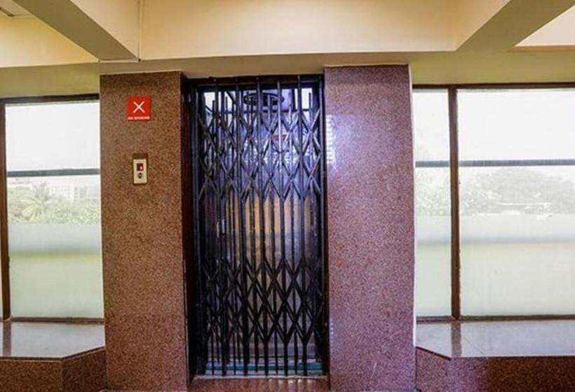 호텔 Fabexpress Jayshree   Nr Mumbai International Airport