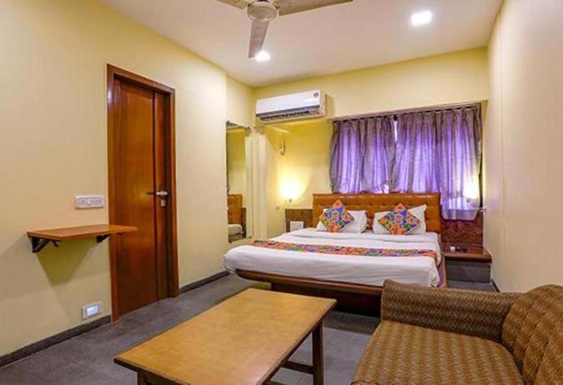 호텔 Fabexpress Jayshree   Nr Mumbai International Airport