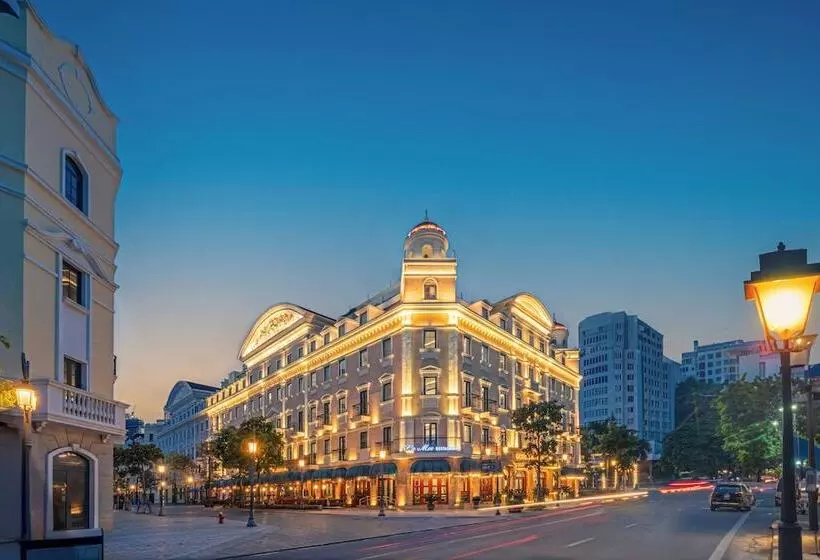 هتل Grand Fleuve Boutique