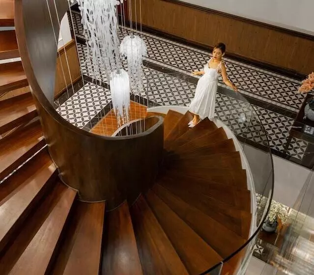 هتل Grand Fleuve Boutique