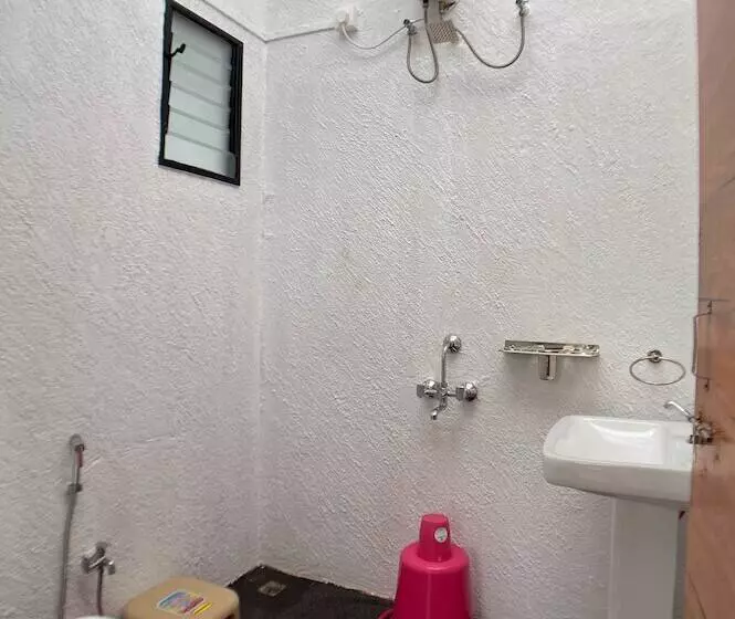 Hotelli Mango Forest Agro Tourism Resort