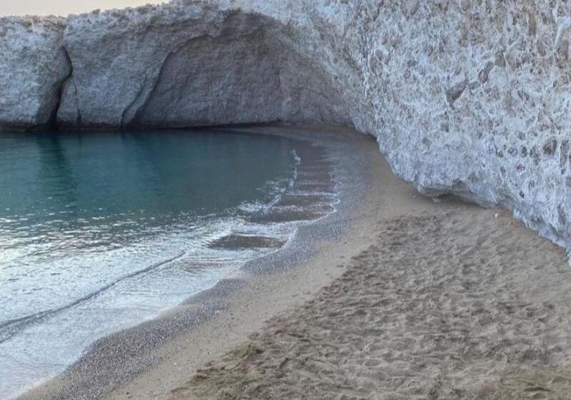 فندق Nove Milos Luxury By Estia