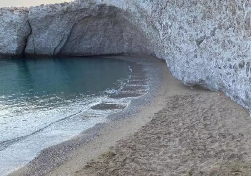 ホテル Nove Milos Luxury By Estia