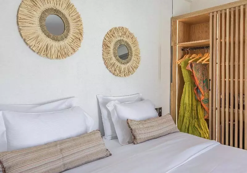 ホテル Nove Milos Luxury By Estia