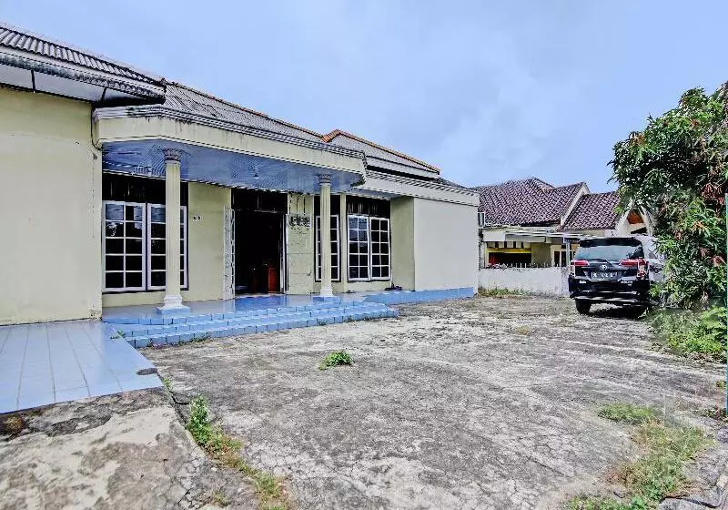 هتل Reddoorz Near Taman Polda Palembang