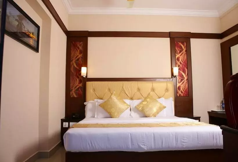 Hotelli Sahana Castle