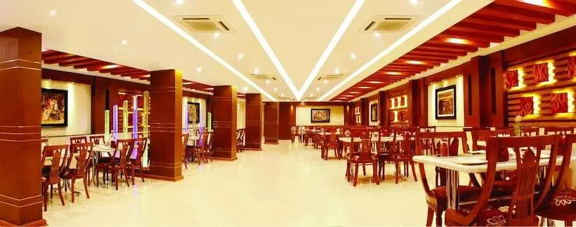 Hotelli Sahana Castle