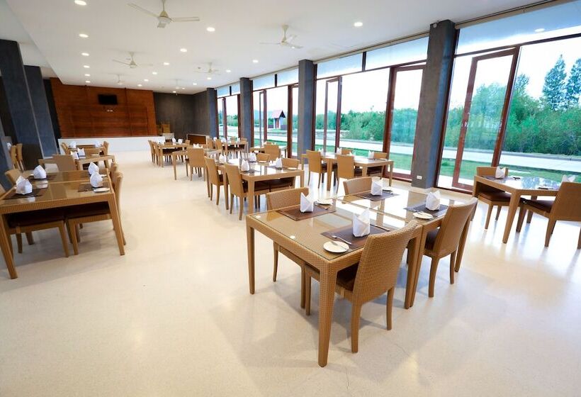 Sea Sand Sun Hua Hin By Jc Kevin Hotel & Resort