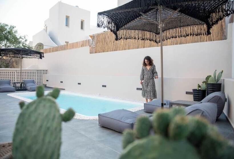 Pensió Aidani Luxurious Rooms