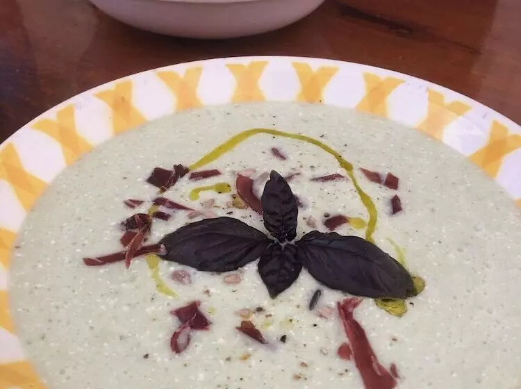 Majatalo Maison Et Table D Hôtes Le Camélia Blanc