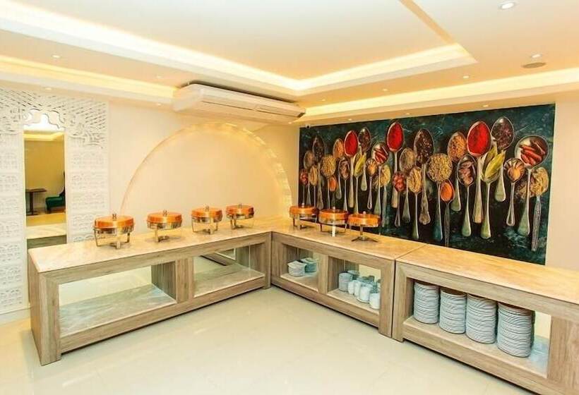 Royal Raj Hotel & Condominium