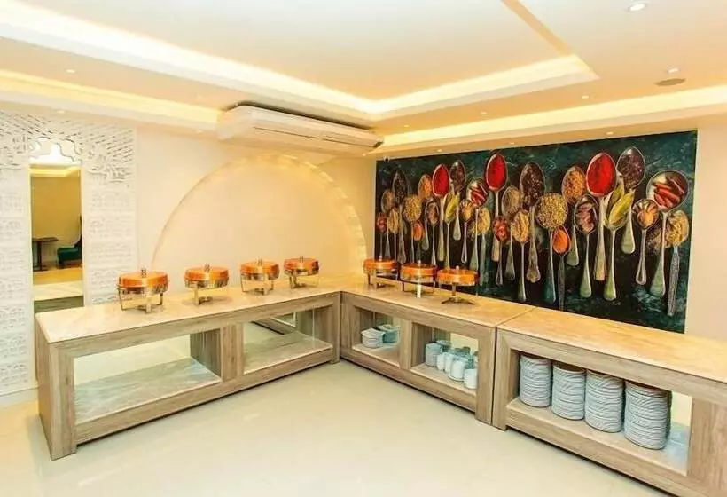 Royal Raj Hotel & Condominium