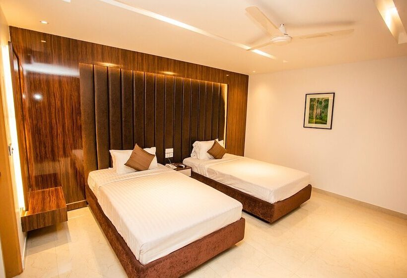 Royal Raj Hotel & Condominium