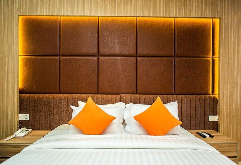 Royal Raj Hotel & Condominium