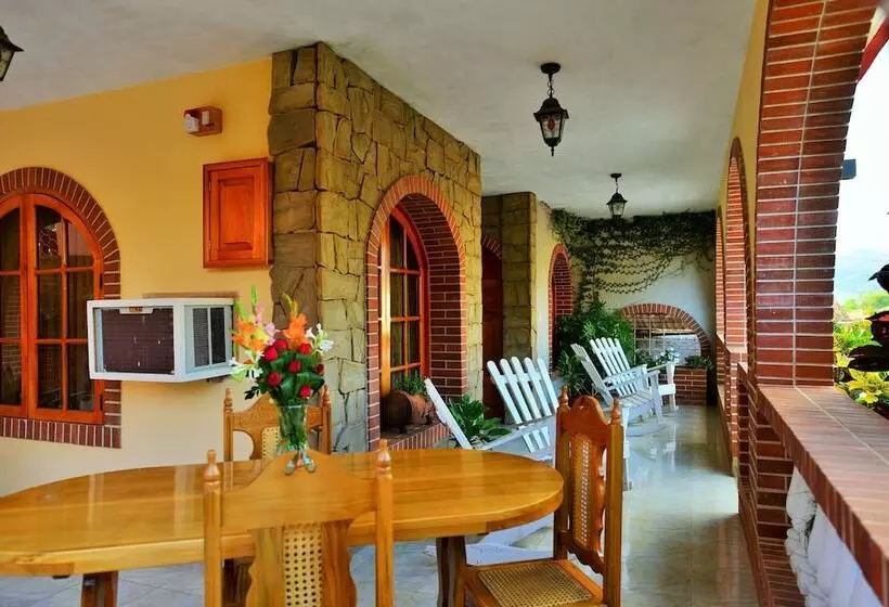 ベッドアンドブレックファースト Hostal Cuba