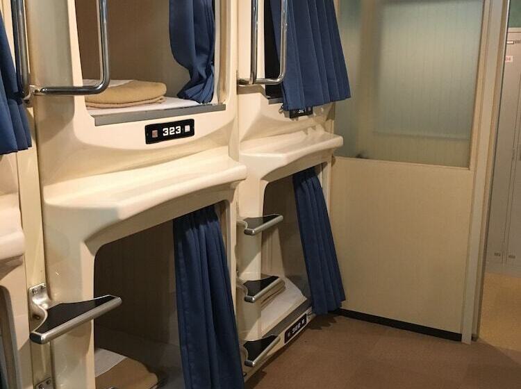 Capsule Hotel Shinjuku 510