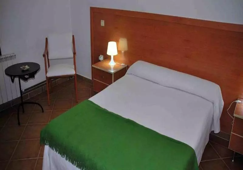 Hostal Q Albares
