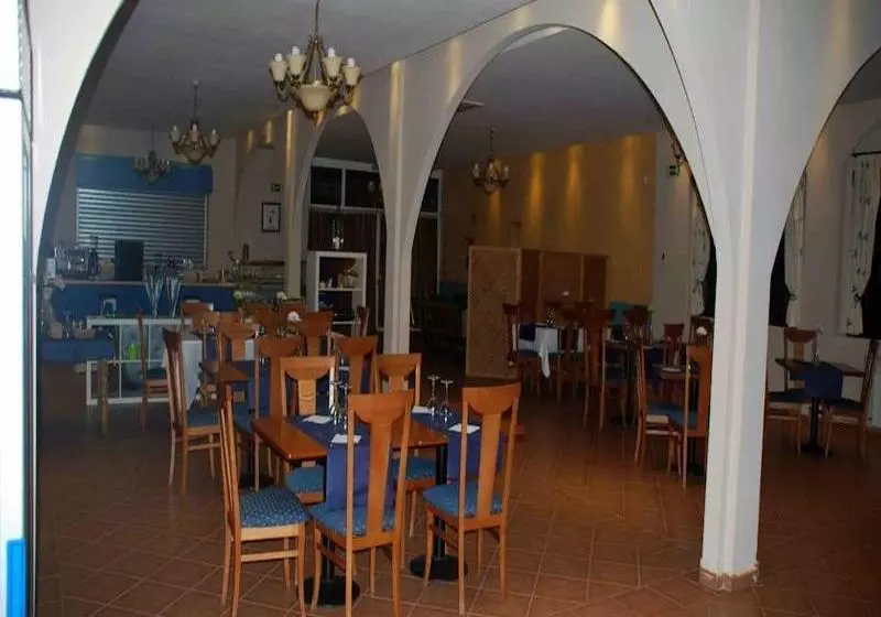 Hostal Q Albares