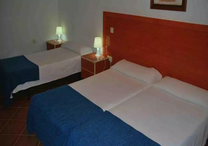 Hostal Q Albares