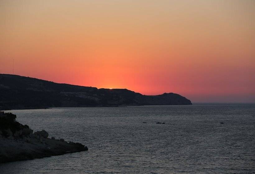 فندق Arya Karaburun