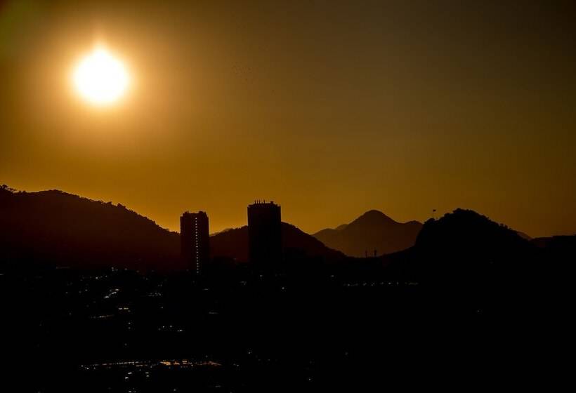 Hotelli Atlantico Travel Copacabana