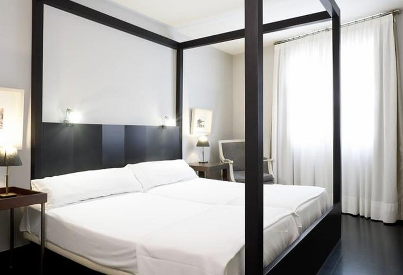 هتل Chic&basic Habana Hoose