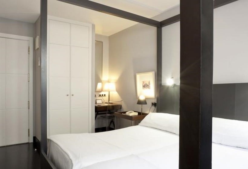 هتل Chic&basic Habana Hoose