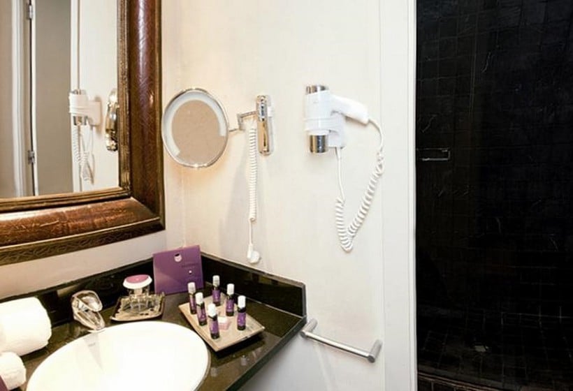 هتل Chic&basic Habana Hoose