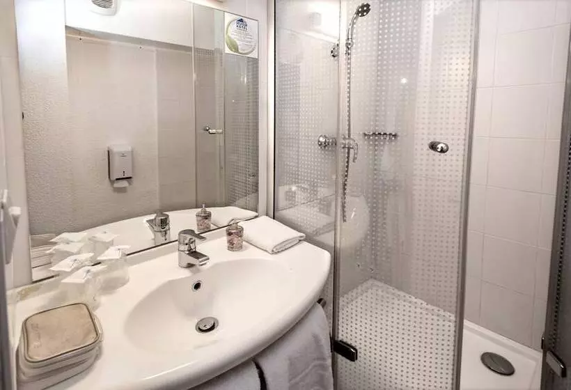 Brit Hotel Essentiel Millau