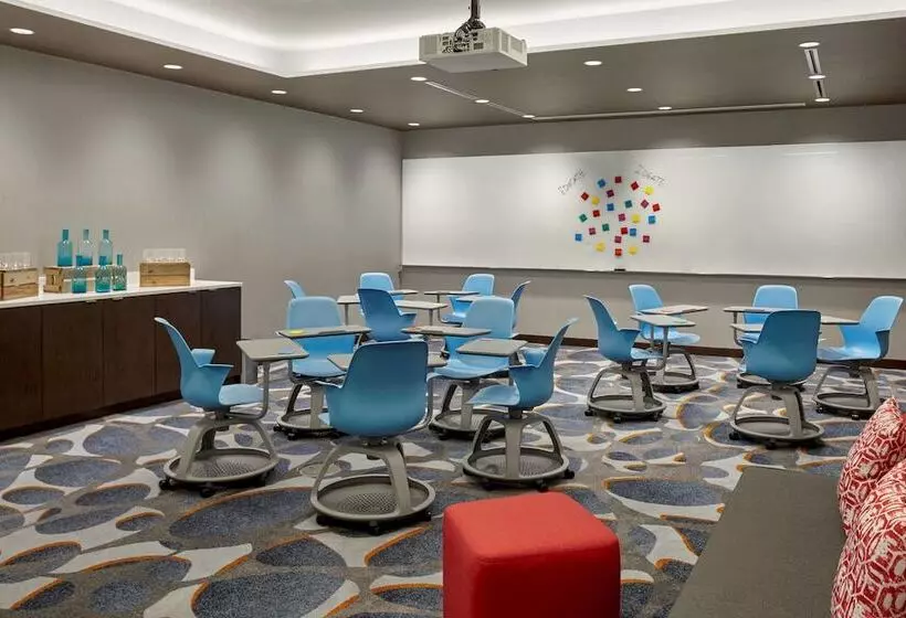 ホテル Calgary Airport Marriott Interminal