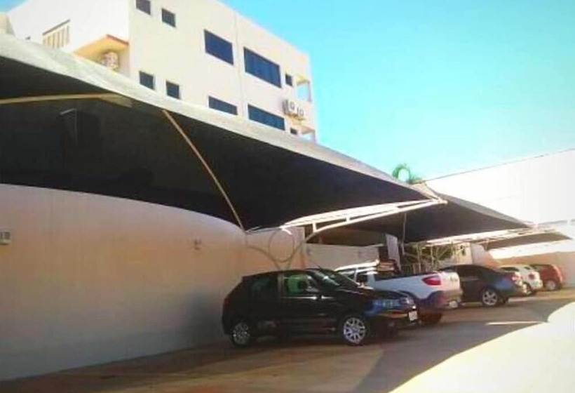 בית מלון כפרי Castro