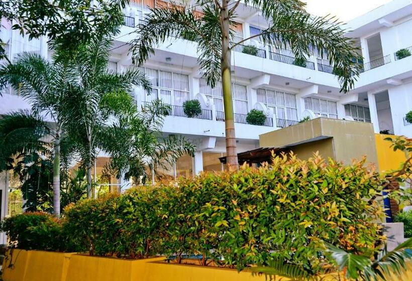 فندق Ceylan Lodge