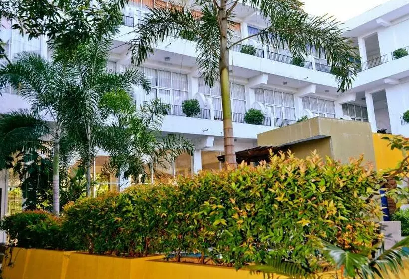 هتل Ceylan Lodge