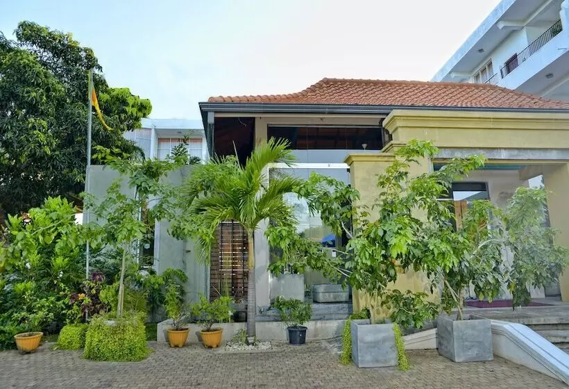 هتل Ceylan Lodge