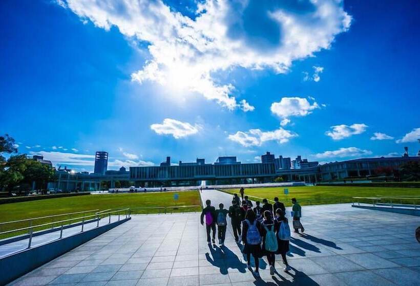 Hiroshima Capsule Hotel & Sauna New Japan Ex   Caters To Men