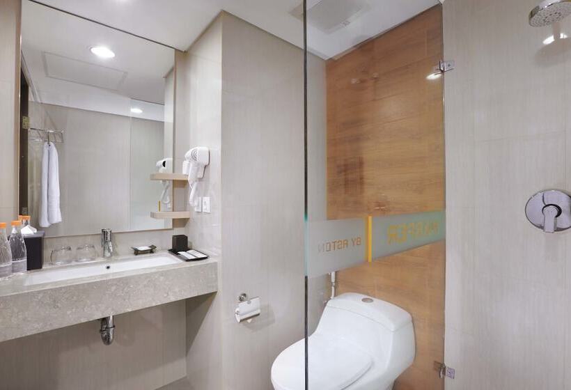 Szálloda Harper Mt Haryono By Aston