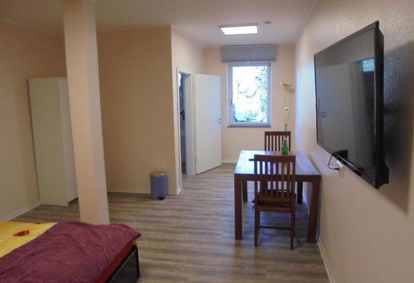 בית מלון כפרי Holstenhofgarni