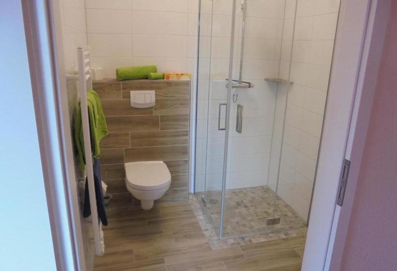 בית מלון כפרי Holstenhofgarni