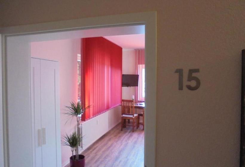 בית מלון כפרי Holstenhofgarni